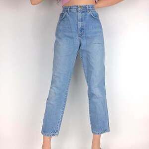 Chic Women's Blue Jeans